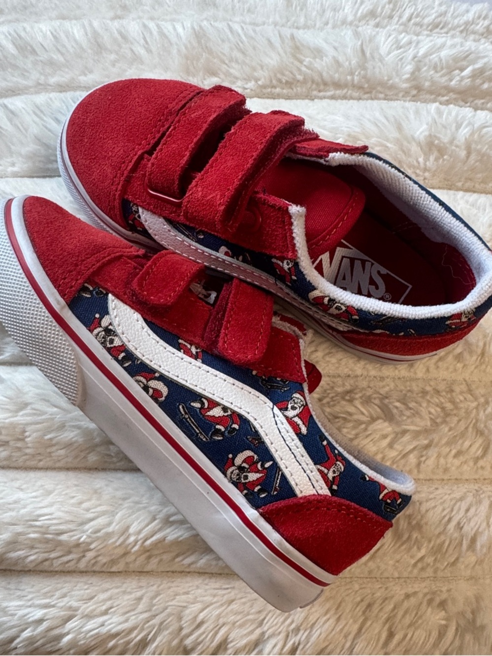 Vans Kids Red Suede & Navy Holiday Print Velcro Sneakers. New without tags.